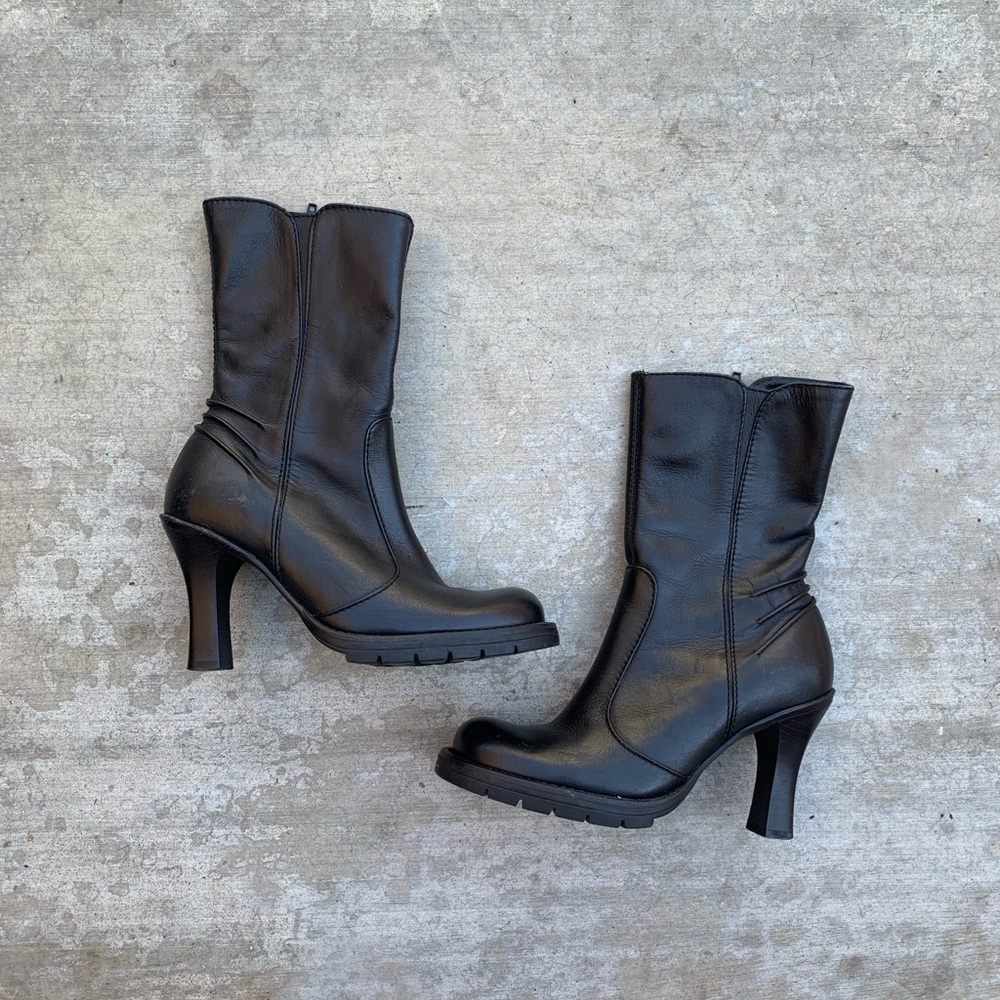 Steve Madden platform boots